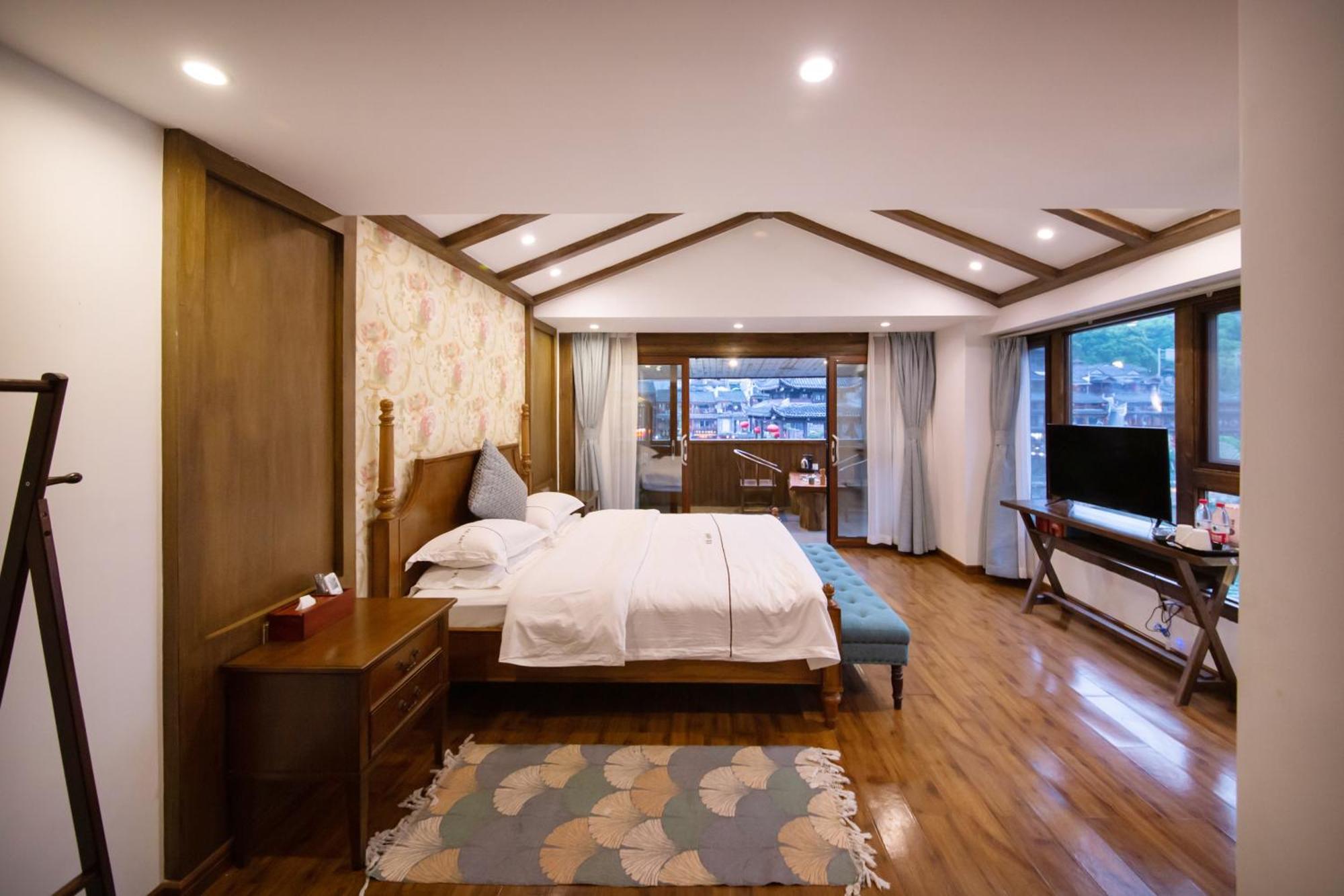 Fenghuang Slowly Time Inn מראה חיצוני תמונה