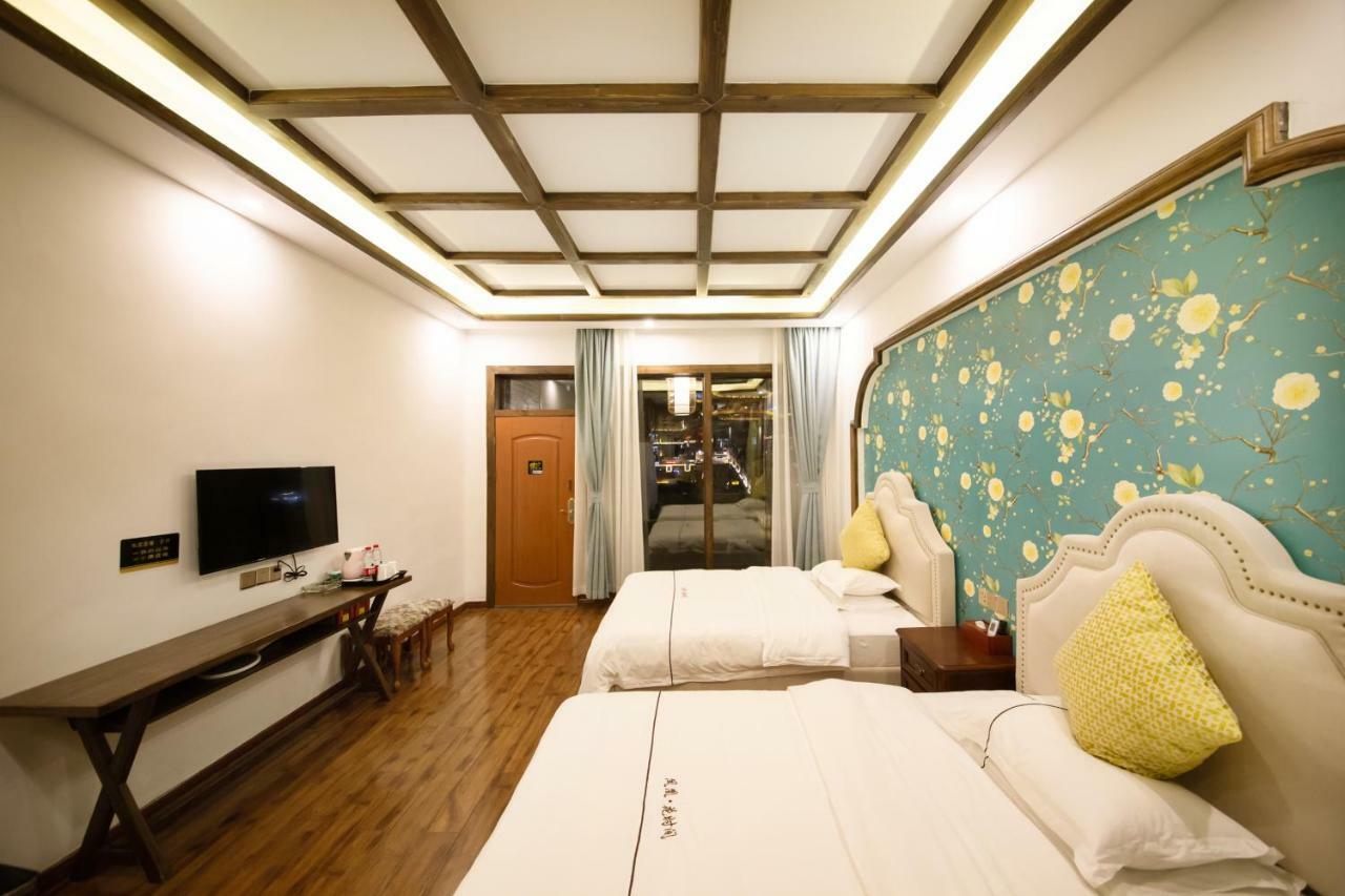 Fenghuang Slowly Time Inn מראה חיצוני תמונה
