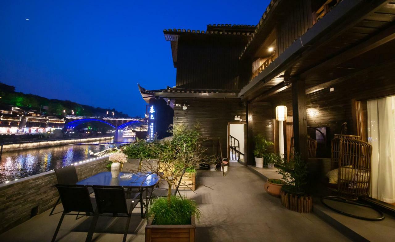 Fenghuang Slowly Time Inn מראה חיצוני תמונה