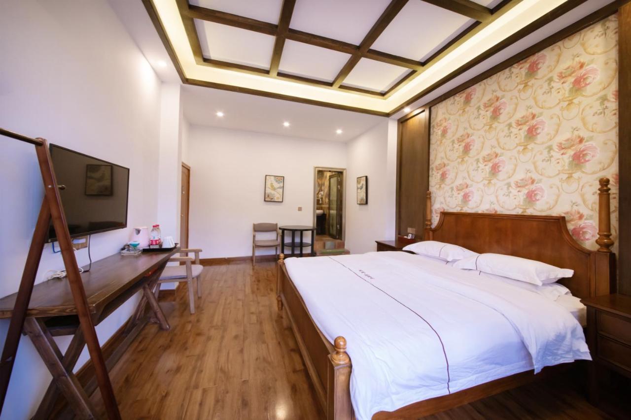 Fenghuang Slowly Time Inn מראה חיצוני תמונה